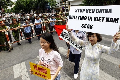 ИноСМИ подвергают критике незаконные действия Китая в Восточном море - ảnh 1